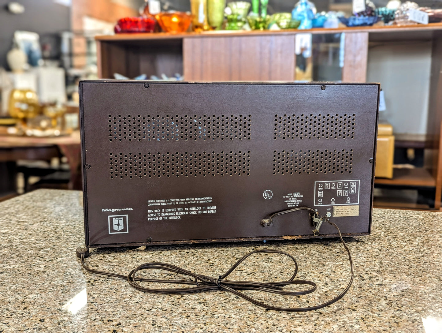 1960s Magnavox Grand Classic Radio