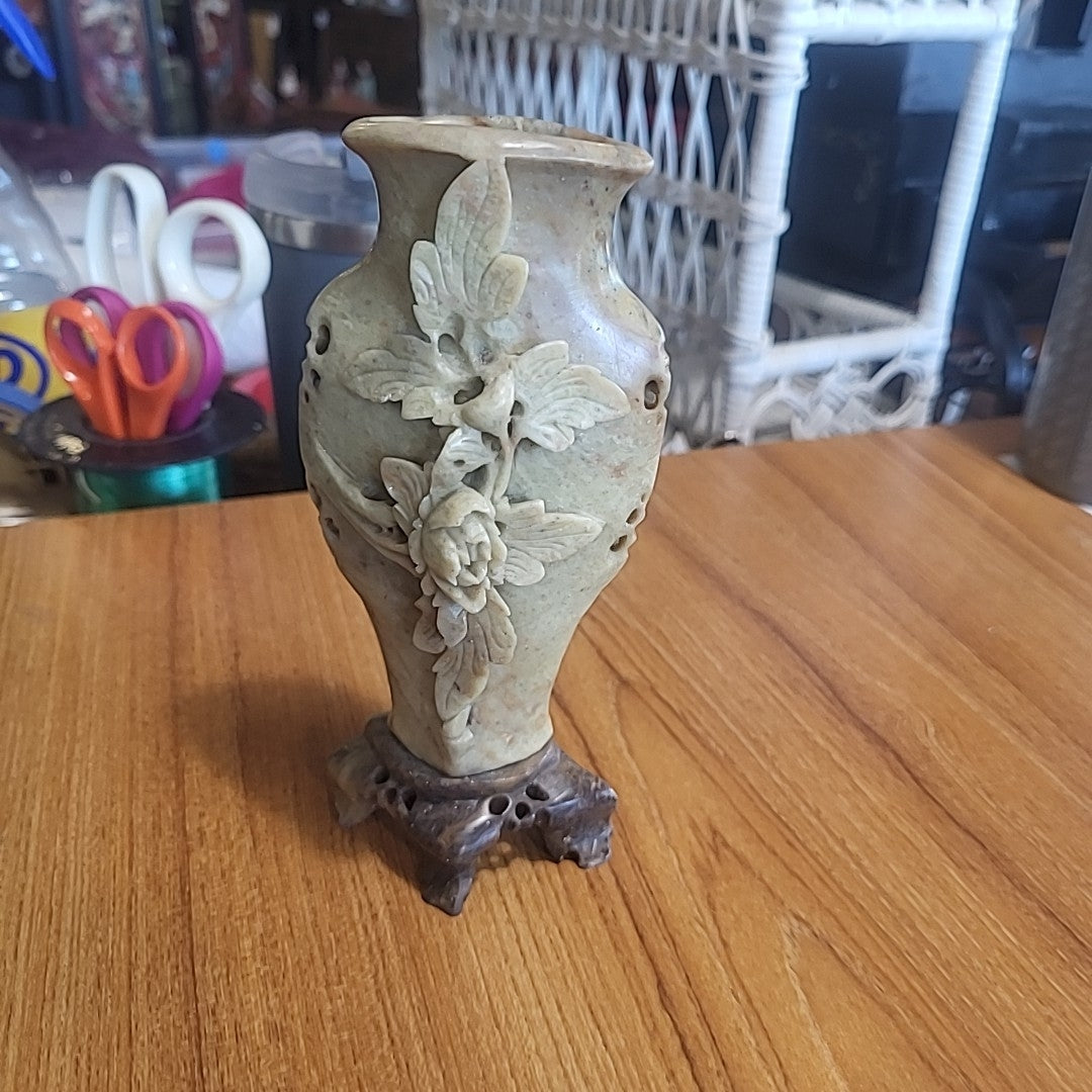 Vase - Vintage Chinese Sopestone