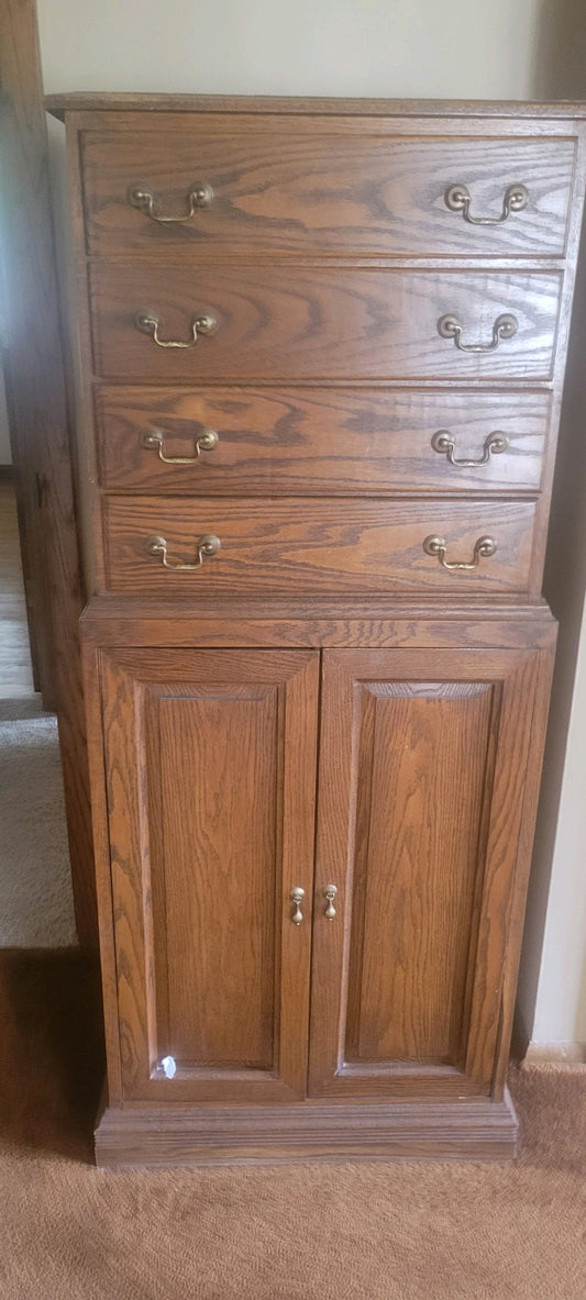 Cabinet w/Drawers