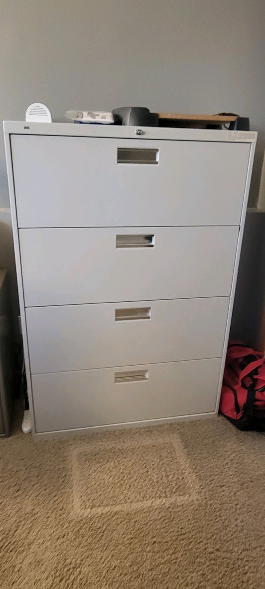 Metal 4 drawer Cabinet