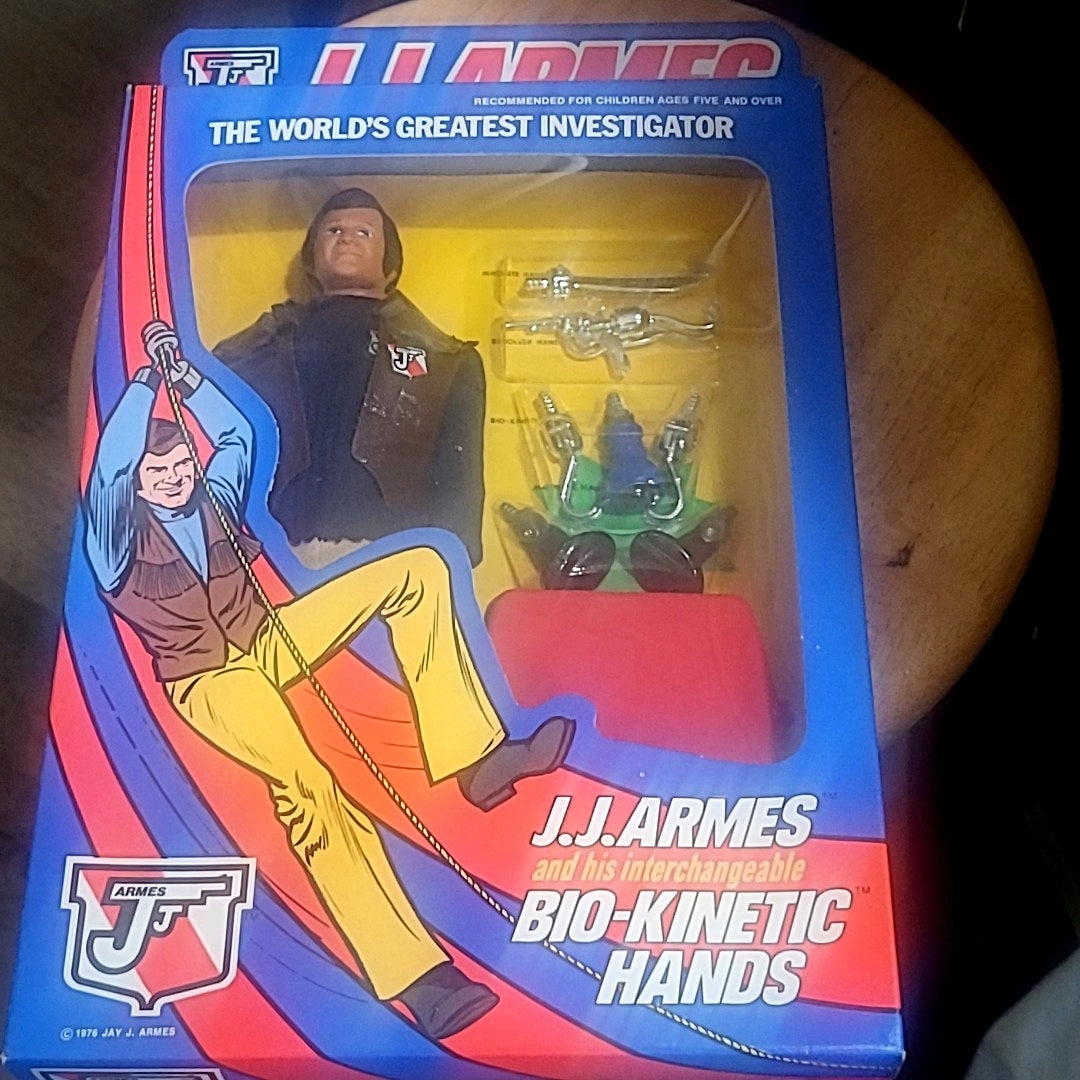 J.J.Armes and his Interchangeable BIO-KINETIC HANDS