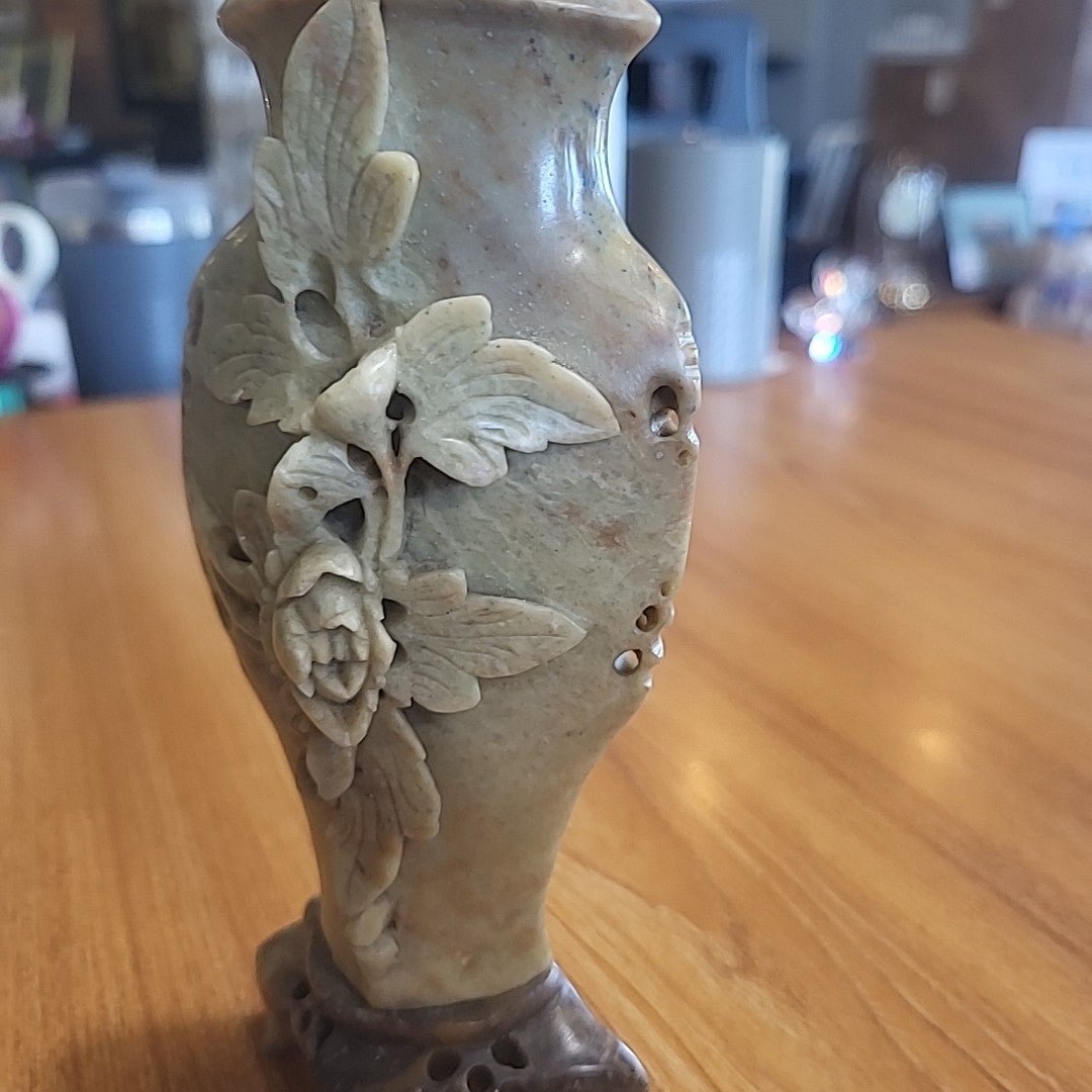 Vase - Vintage Chinese Sopestone