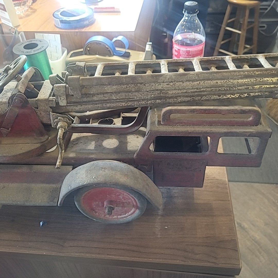 Buddy L Aerial Vintage Metal Fire CFD Truck